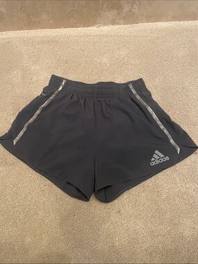 Adidas dark gray aeroready 3” brief lined running shorts, men’s size S